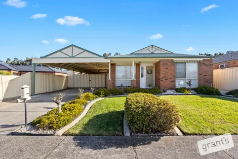Property photo of 14 Norman Place Narre Warren VIC 3805