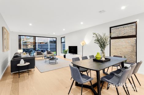 Property photo of 12B Carolyn Street Hampton VIC 3188