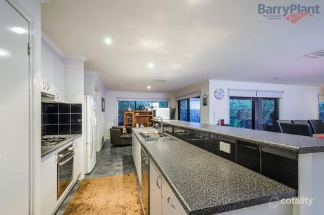 Property photo of 23 Inverloch Drive Point Cook VIC 3030