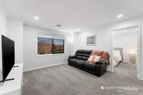 Property photo of 12 Robusta Avenue Bundoora VIC 3083