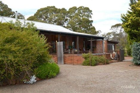 4 Cosson Pl, Stawell, VIC 3380