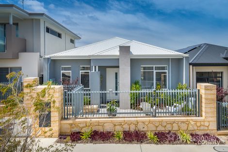 Property photo of 12 Bellefontaine Grove Mindarie WA 6030