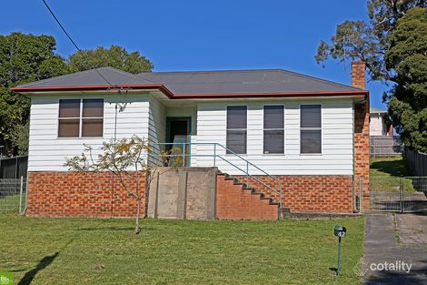 Property photo of 42 Central Road Unanderra NSW 2526