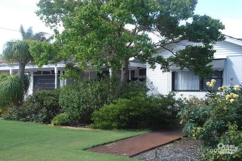 19 Amanda Dr, Camillo, WA 6111