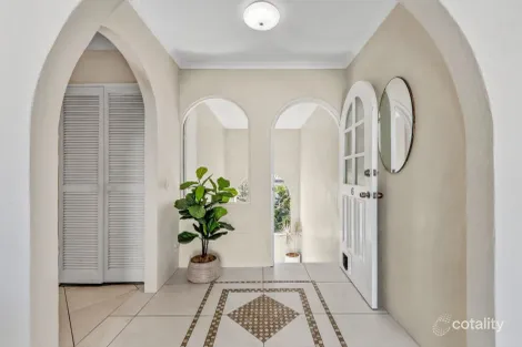 6/10 Edgar Bennett Ave, Noosa Heads, QLD 4567