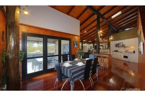 Property photo of 24 Linden Crescent Qunaba QLD 4670