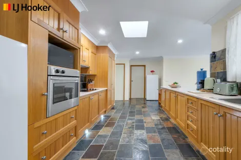 Property photo of 15 Bunderra Drive Nowra NSW 2541