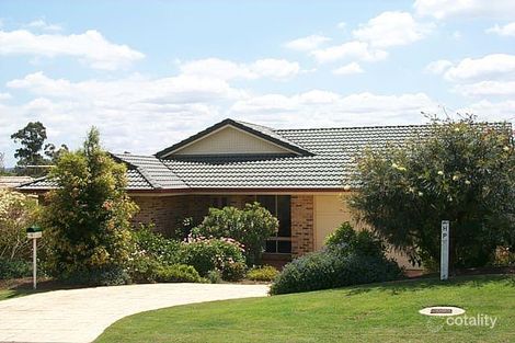 1 Woodrose Cres, Sinnamon Park, QLD 4073