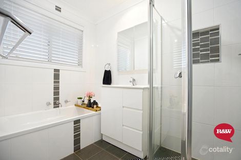 Property photo of 35 Tulipwood Drive Colyton NSW 2760