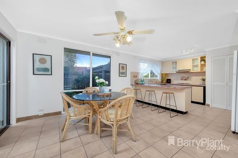 Property photo of 7 Phar Lap Close Mill Park VIC 3082