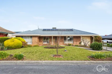 Property photo of 8 Marrington Circuit Morphett Vale SA 5162