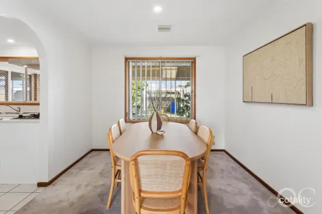 Property photo of 8 Marrington Circuit Morphett Vale SA 5162