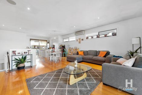 Property photo of 3/2 Barton Drive Sandhurst VIC 3977