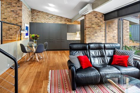 Property photo of 2/8-10 Milson Street Charlestown NSW 2290