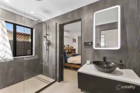 Property photo of 6 Pearl Court Deeragun QLD 4818