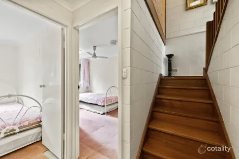 Property photo of 80 Coach Road Skye SA 5072