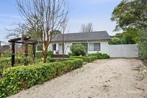 Property photo of 8 Wiringa Crescent Mount Eliza VIC 3930