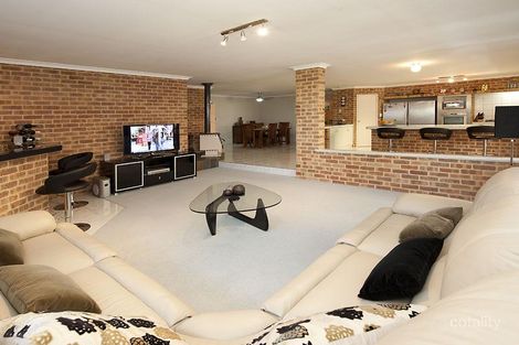 18 Tangadee Rd, Golden Bay, WA 6174