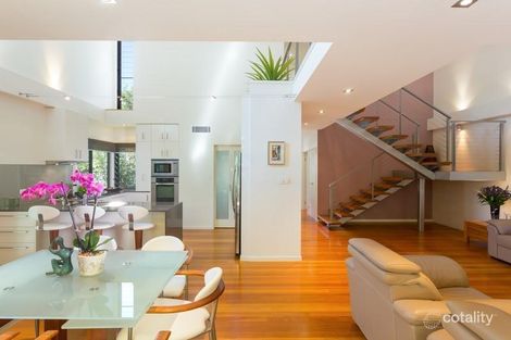 Property photo of 32 Brydon Street Highgate Hill QLD 4101