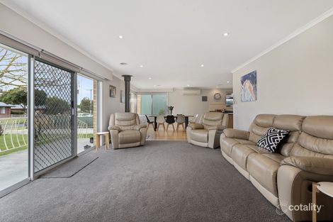 Property photo of 2 Garrett Street Colac VIC 3250