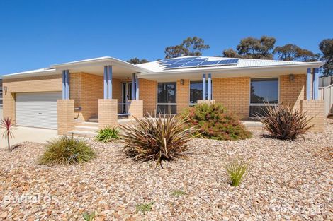 Property photo of 12 Arilpa Court Kangaroo Flat VIC 3555