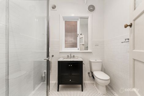 25/32 Queens Rd, Melbourne, VIC 3004