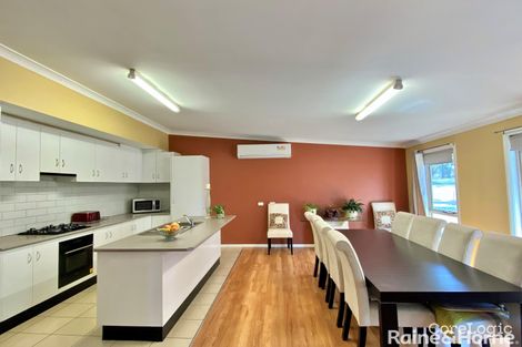 Property photo of 14 Cherry Tree Close Bendick Murrell NSW 2803