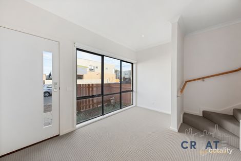 Property photo of 67 Queen Circuit Sunshine VIC 3020