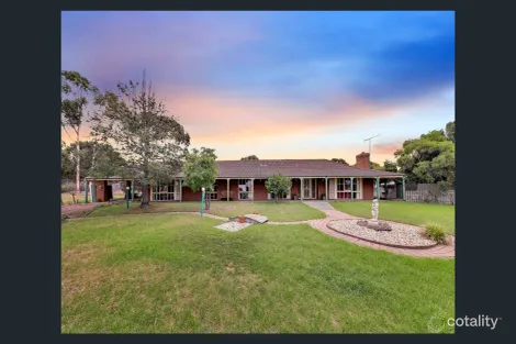 655 Bacchus Marsh Rd, Lovely Banks, VIC 3213