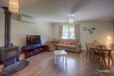 11 Kilfinan Cres, Bright, VIC 3741