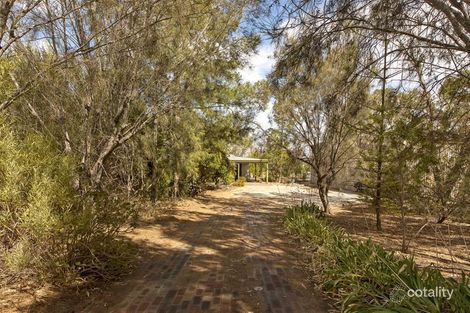 255 Hawkins Rd, Jandabup, WA 6077