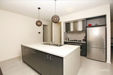Property photo of 21 Whitelight Avenue Epping VIC 3076
