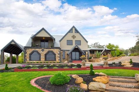 Property photo of 28 Stringybark Court Sedgwick VIC 3551