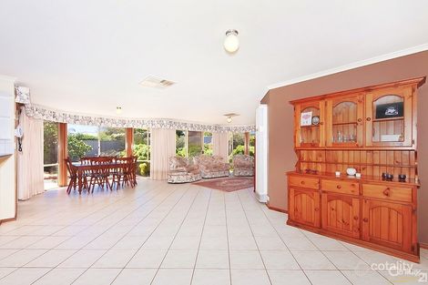 Property photo of 27 Coventry Circuit Seaford Rise SA 5169