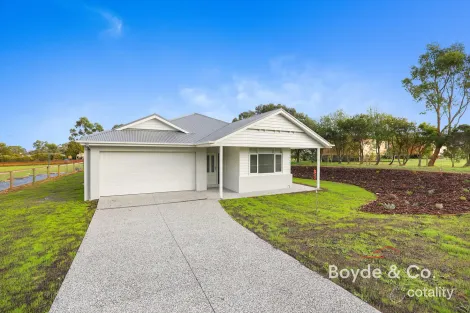 9 Hatchs Rd, Nyora, VIC 3987