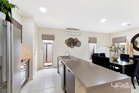 Property photo of 18 Burke Road Burnside Heights VIC 3023