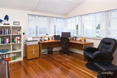 5 Pauline St, Tarragindi, QLD 4121