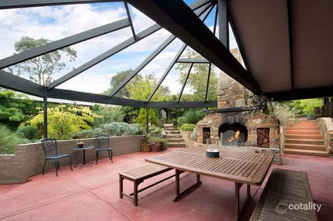 Property photo of 28 Stringybark Court Sedgwick VIC 3551