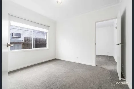Property photo of 1/30 Willana Avenue Hamlyn Heights VIC 3215