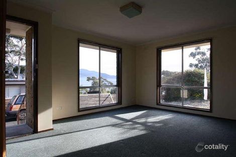 Property photo of 15 Bentley Road Lenah Valley TAS 7008