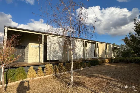 Property photo of 3 Buckland Court Burrumbuttock NSW 2642