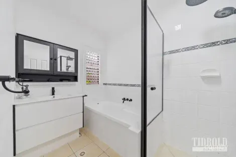 Property photo of 44 Lime Street Redland Bay QLD 4165