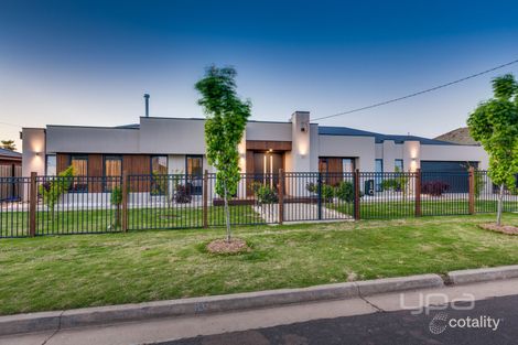 Property photo of 18 Austin Street Werribee VIC 3030