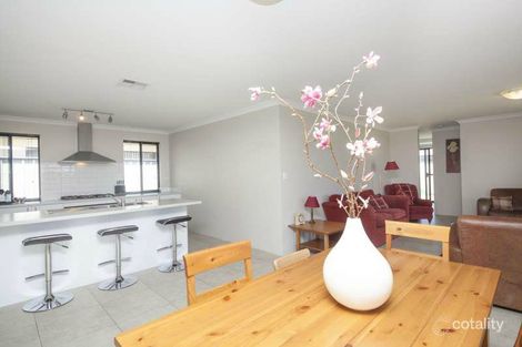 Property photo of 4 St Cloud Link Meadow Springs WA 6210