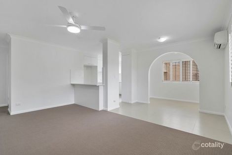Property photo of 3/34 Macaulay Street Coorparoo QLD 4151