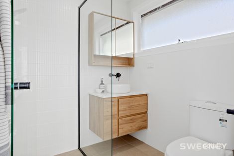 Property photo of 2 Fiddian Court Altona Meadows VIC 3028