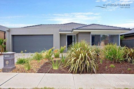 11 Kinglake Dr, Manor Lakes, VIC 3024