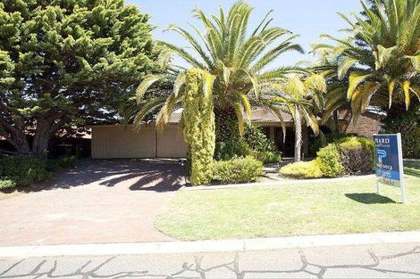 4 Coventry Ct, Kingsley, WA 6026