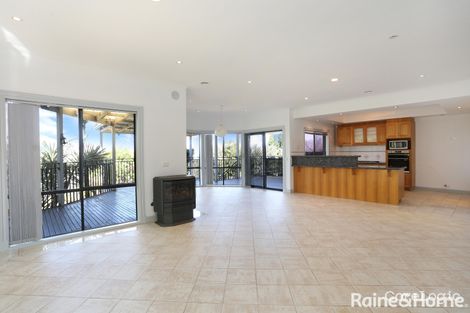 Property photo of 10 The Ridge Roxburgh Park VIC 3064