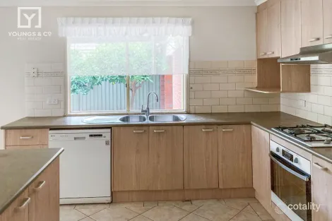 Property photo of 4 Perrivale Drive Shepparton VIC 3630